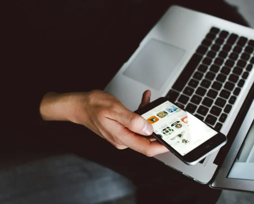 7 Kursus SEO Terbaik 2025 (Gratis & Berbayar) untuk Pemula hingga Expert